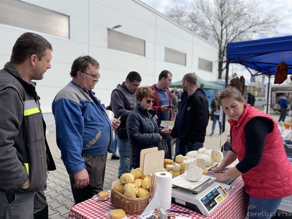 Tama termelői piac 23